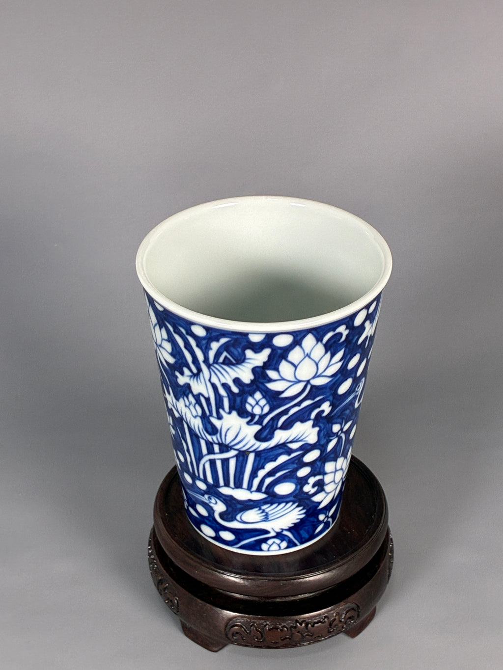 Jingdezhen Phoenix Kiln · Hand-Painted Blue & White Lotus & Egret Brush Pot