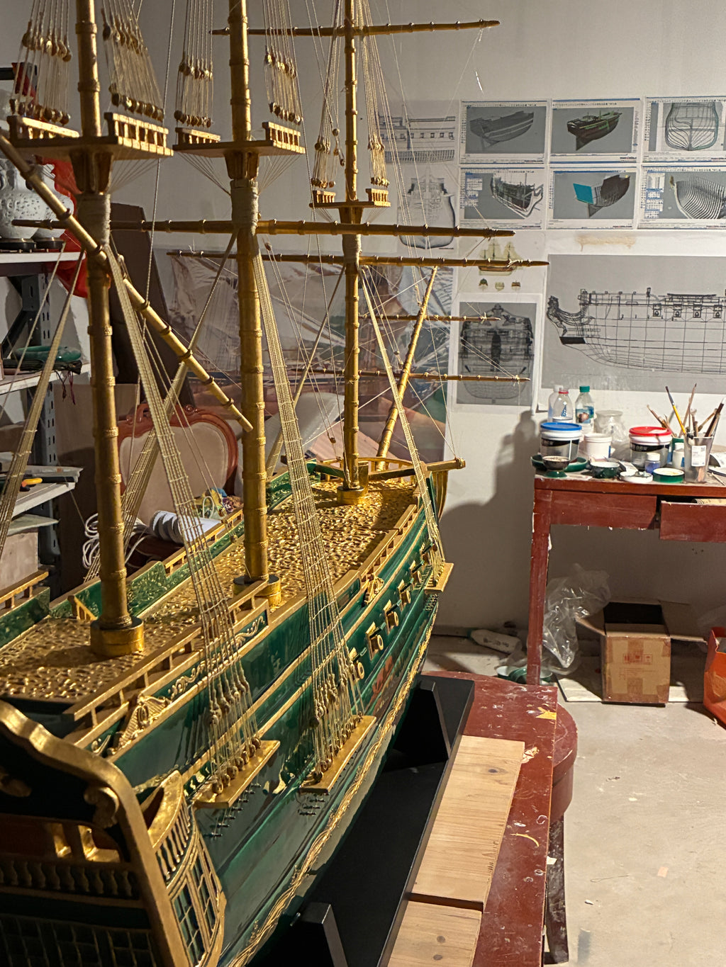 Jingdezhen · Hand-Crafted Porcelain Tall Ship "Götheborg" — Collector's Art Sculpture