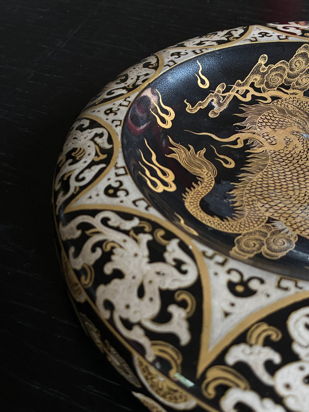 Handmade Jingdezhen Wood-Fired Porcelain Cigar Ashtray - Black & Gold Dragon Design