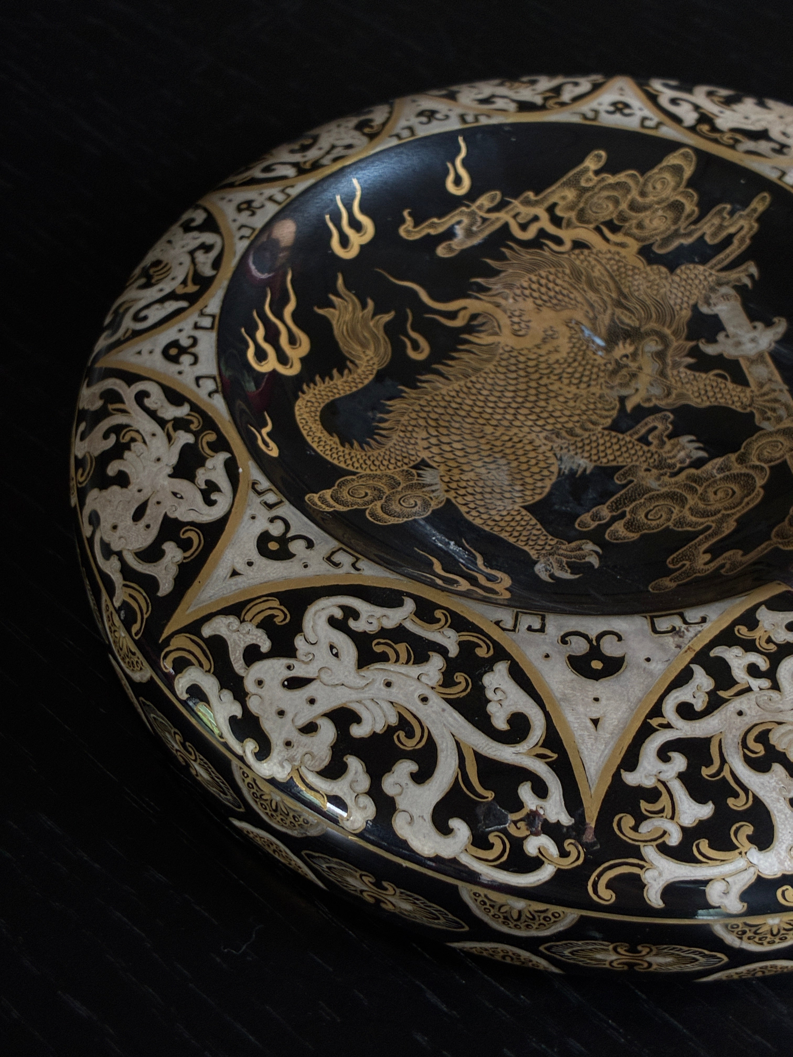 Handmade Jingdezhen Wood-Fired Porcelain Cigar Ashtray - Black & Gold Dragon Design