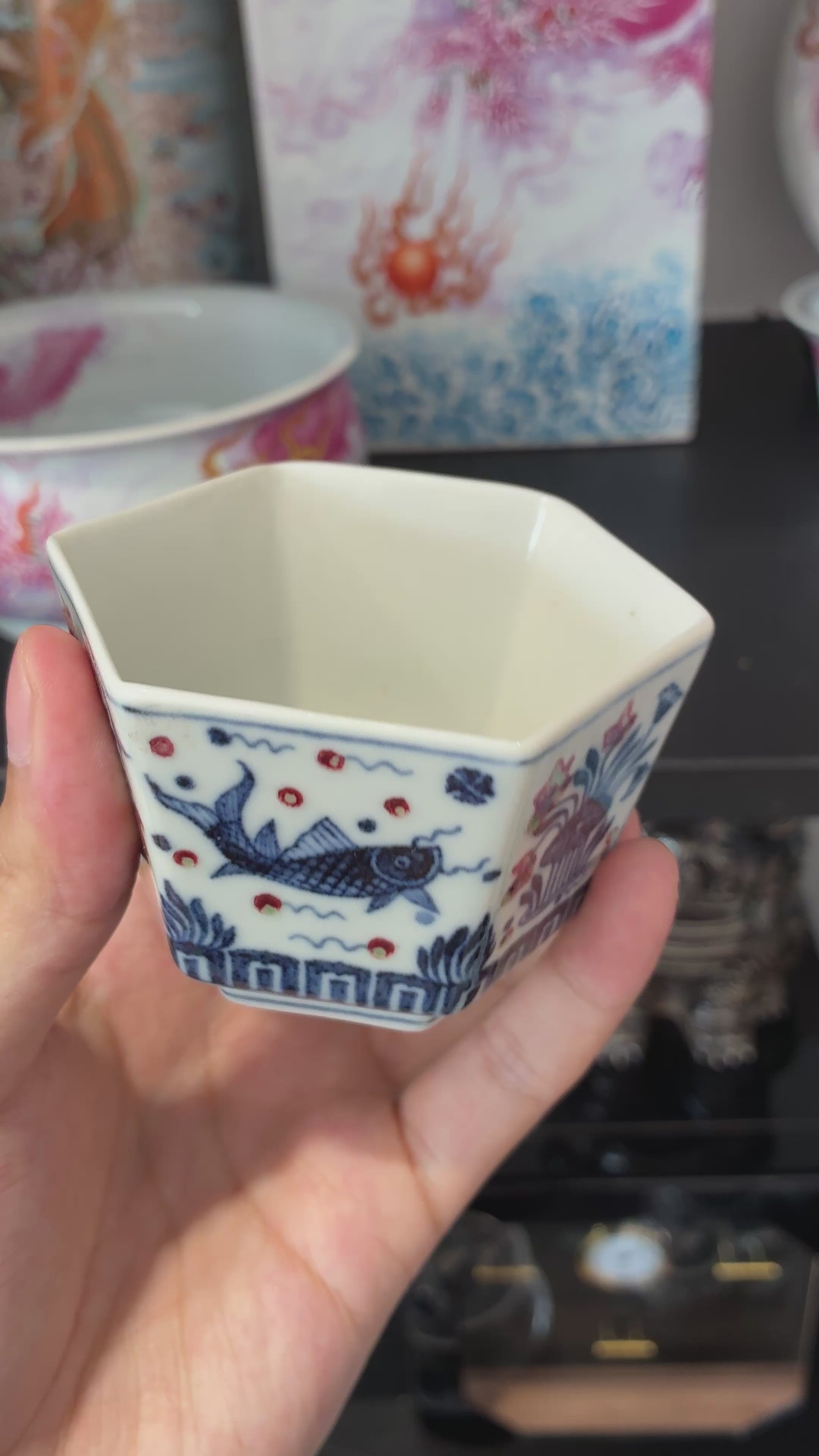 Yu Zhi Lou" Studio Hand- painted "Fish & Lotus" Hexagonal Teacup